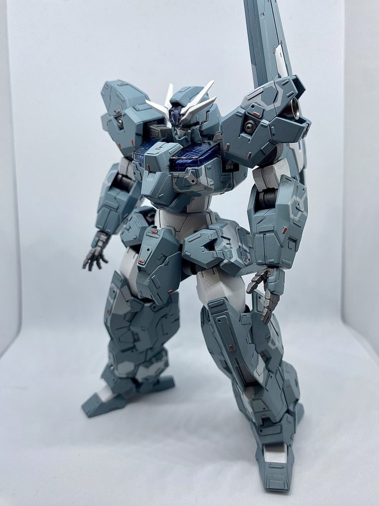 ソーン同様胴体を延長した以外は特に弄ったりはしてません。というか弄らなくても良いくらいプロポーション良いですよね」(。Д。」)