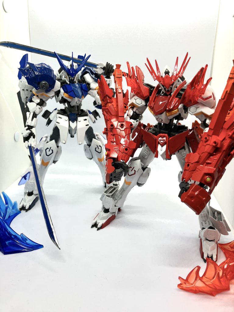 圧倒的なパワーで敵を叩きのめすチャンピオンそして二刀流から放たれる斬撃とテクニックで敵を切り裂くクリーガァこの2機を相手に生き残った機体とパイロットは誰もいない