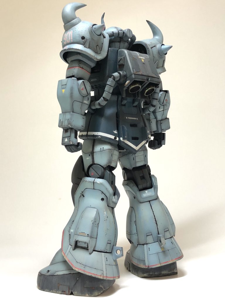 足の泥表現はMr.ウエザリングペーストで泥汚れを入れて仕上げています。ここまで汚すのは初めてでしたが楽しかったです。思った以上に質感が出せたので、このあとウエザリングにハマりました(//∇//)