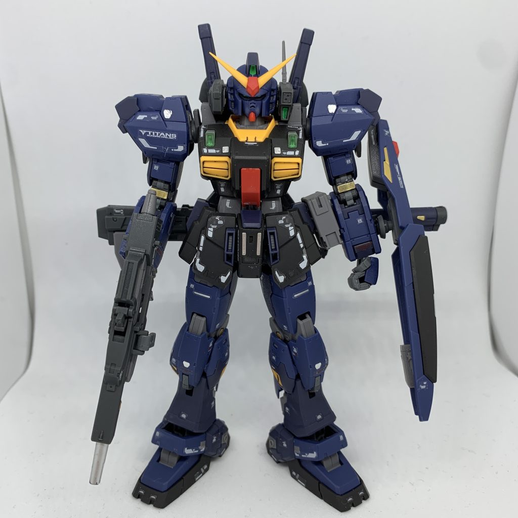 水転写式ではないデカール、貼ると貼らないでは全く違いますね(^^)余ったシールも適当にぺたぺた