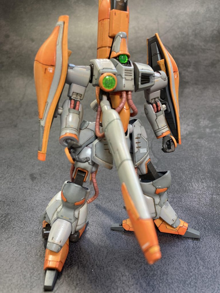 練習機なので、ナックルバスターからはBB弾が出ます笑