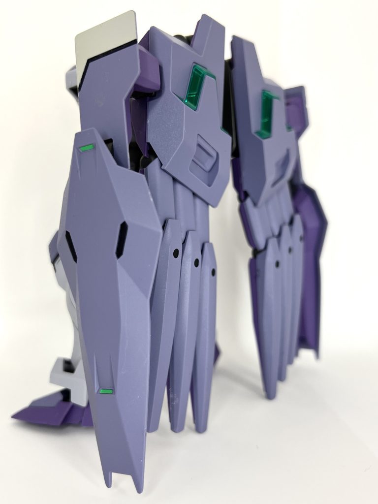 背中のクロー？は根元から動かさないと白化しますので注意が必要。