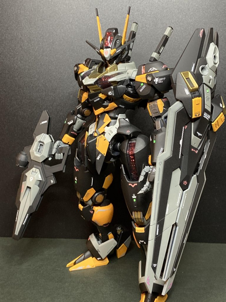 実は翠星のガルガンティアのチェインバーをイメージしたのですが、だいぶオレンジがやかましくなってしまいました。また同じ色合いで何かにチャレンジしようと思います～