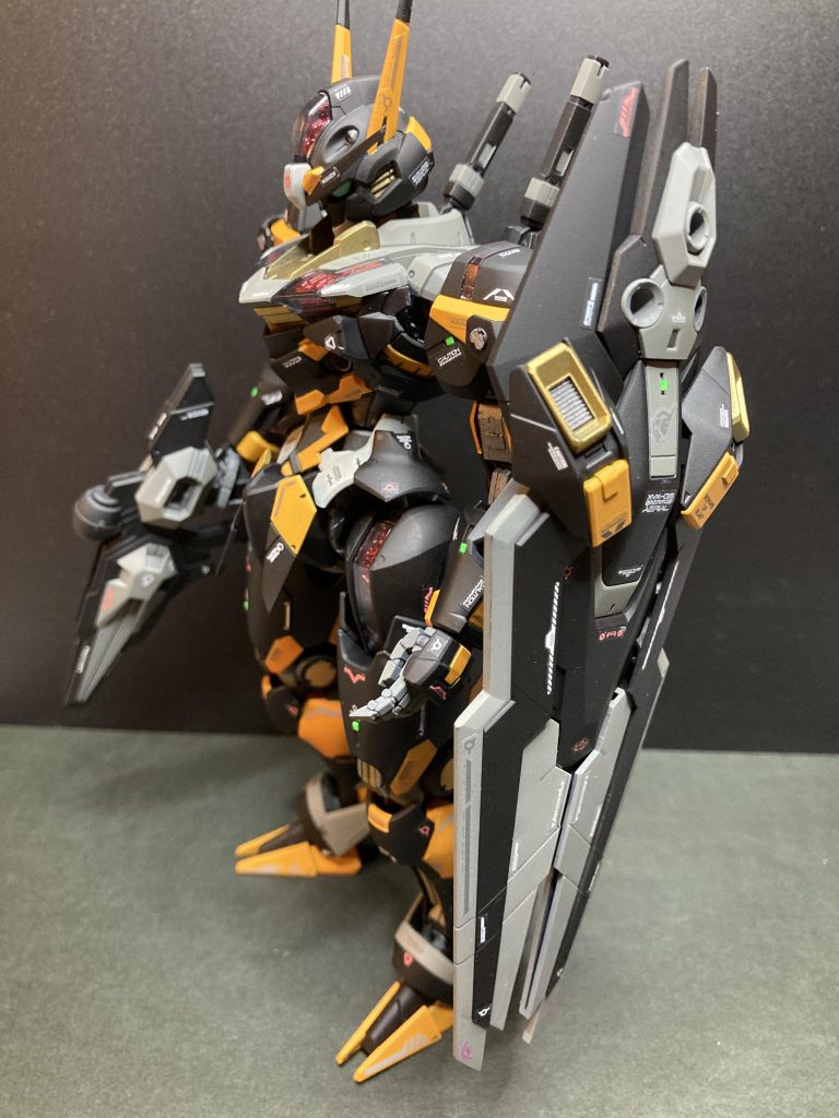 ガンダムエアリアル・ホーネット–3枚目/制作者：天下泰平左衛門