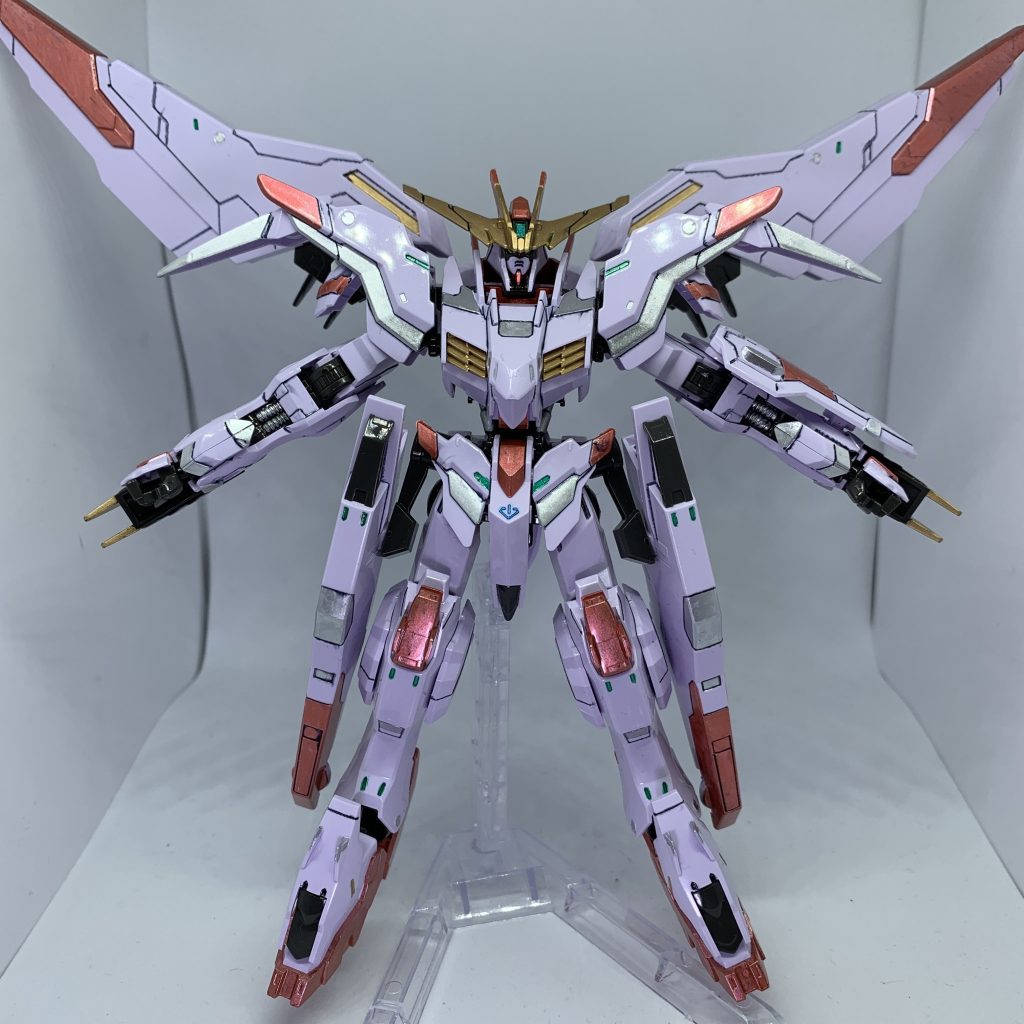 ガンダムマルコシアス 輝いてますね〜♪悪魔の名前だそうですが、悪魔のような天使のような羽がカッコいいです(^^)