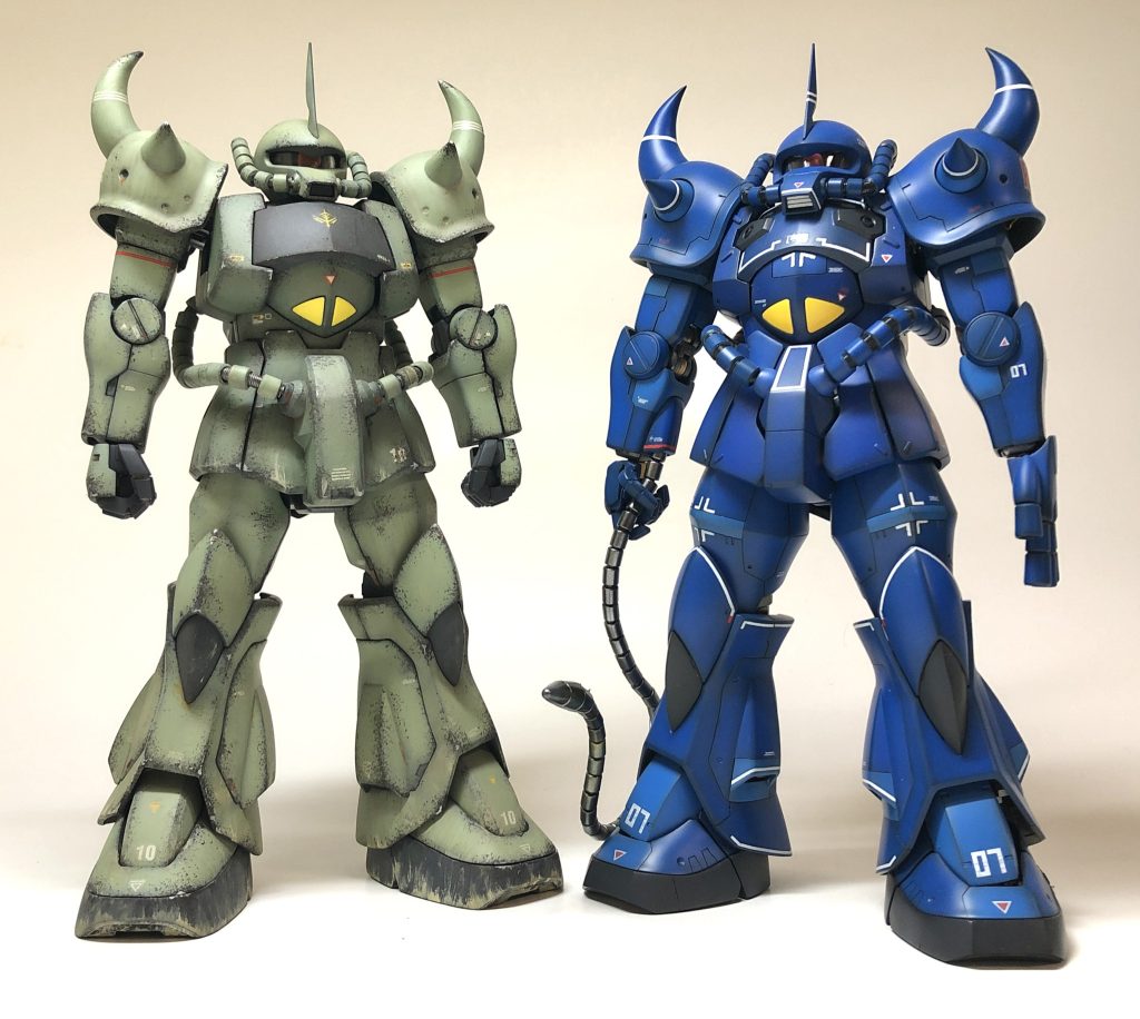 ランバラル専用ver.2.0とのツーショット。フォルムの違いは試作機と量産機の違いということで(≧∀≦)