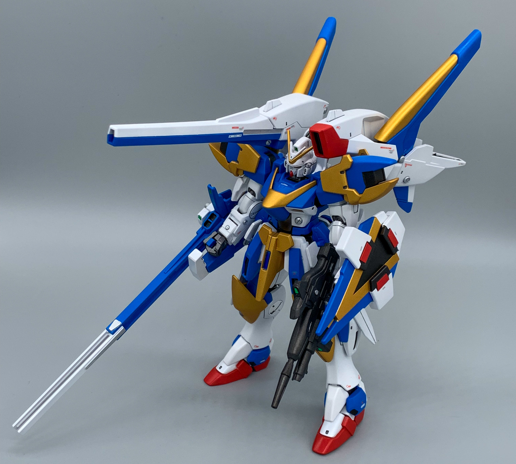 HGUC V2アサルトバスターガンダム｜積みプラマンさんのガンプラ作品