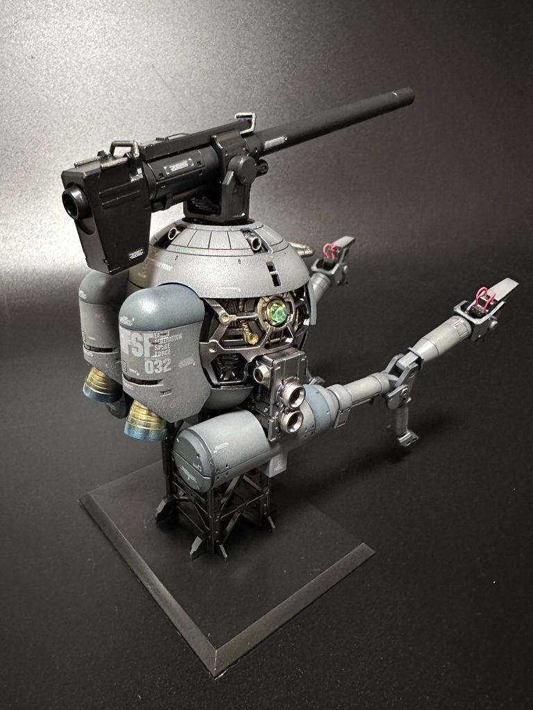 バーニアの焼き表現の塗装に初挑戦しました!内部フレームも、ちょっとだけ塗り分けてます。比較的短時間で作れ、塗装もとても楽しかったです。