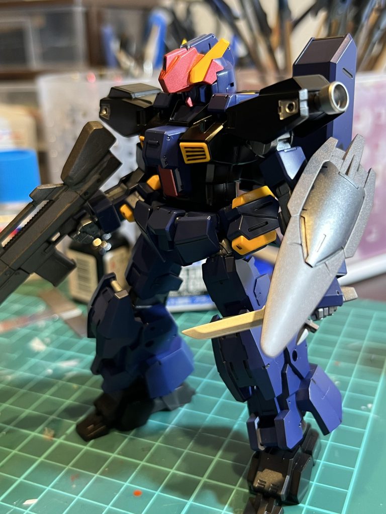 半艶でトップコートしましたが、良い感じ。スーパースムースクリアー単体より立体感が残っててこっちの方が好み。