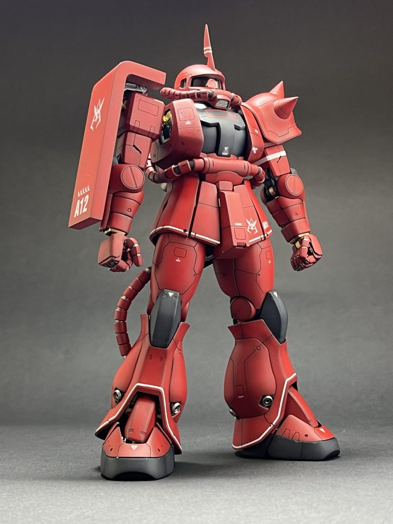 塗装はいつもは黒立ち上げですが、今回初めてオキサイドレッドの下地にしてみましたが成功だったのではないでしょうか。赤は一応2色使っていますが、濃い色のほうは胸と動力パイプだけにとどめています。