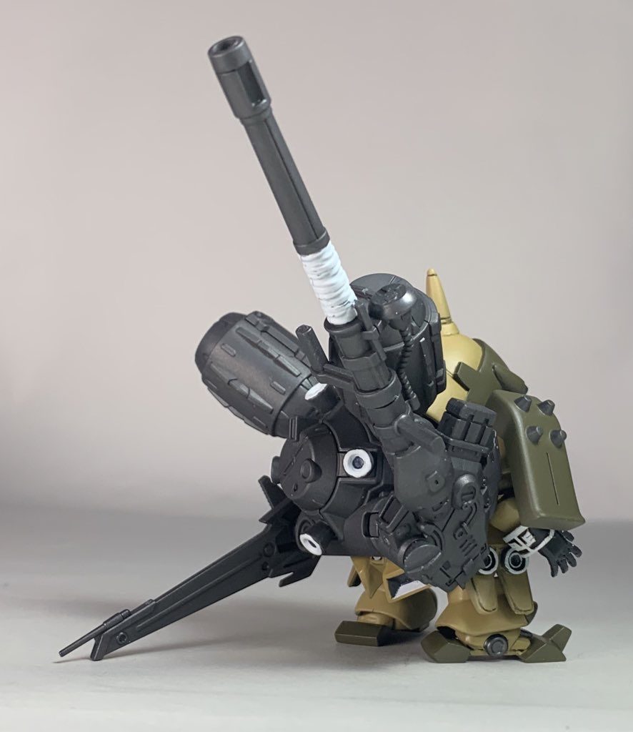 成形色が良かったので最小限の塗装と艶消しだけで仕上げています