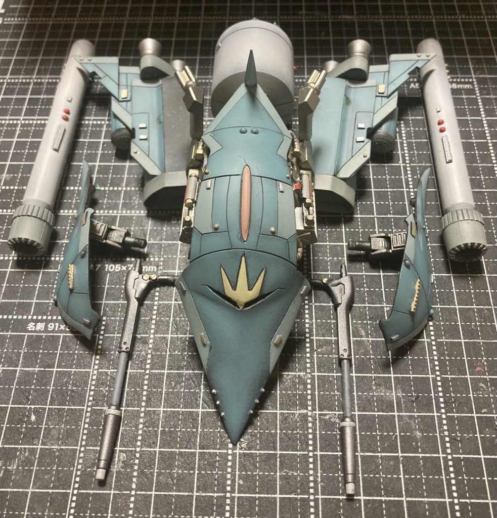 なんとか塗装までこぎつけたら早かったです。今回は毎度の薄めカラーリングより濃いめにしました。正直な話、グリーンの配色に四苦八苦しただけなんですが💦