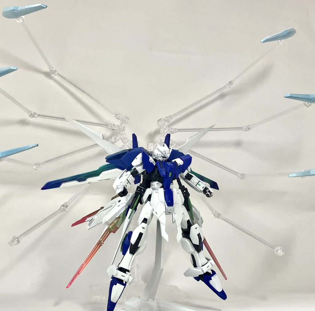 ドラグーン展開展開時にフレームの蛍光色が露出するのが非常に綺麗です。