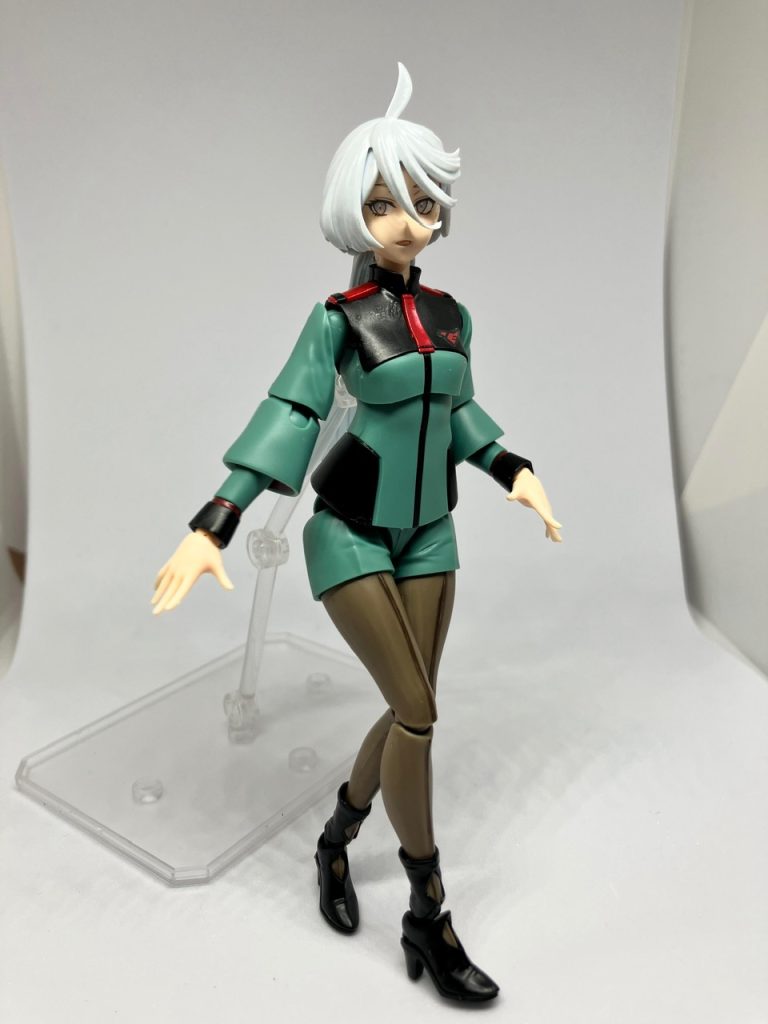 デカール難しい…