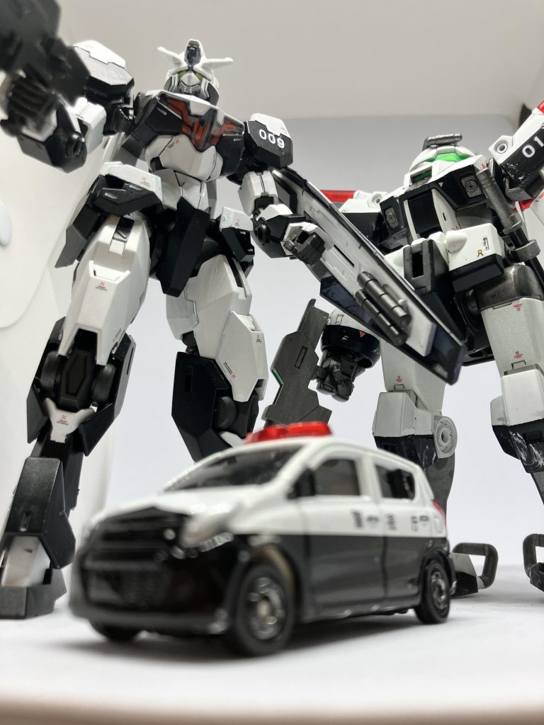 以前に作ったデミレイバーと一緒に。もちろんデミの方が上司です。