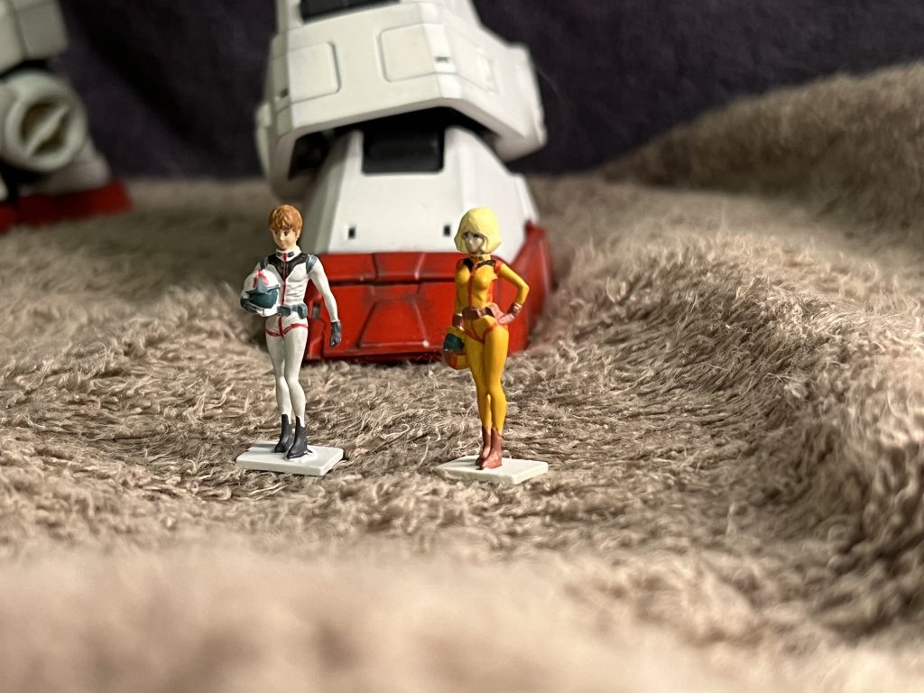 アムロとセイラさんも。パイロットは塗って乗せる派なんですが、1/60は逆に潰しが効かずMGより難しかったです笑