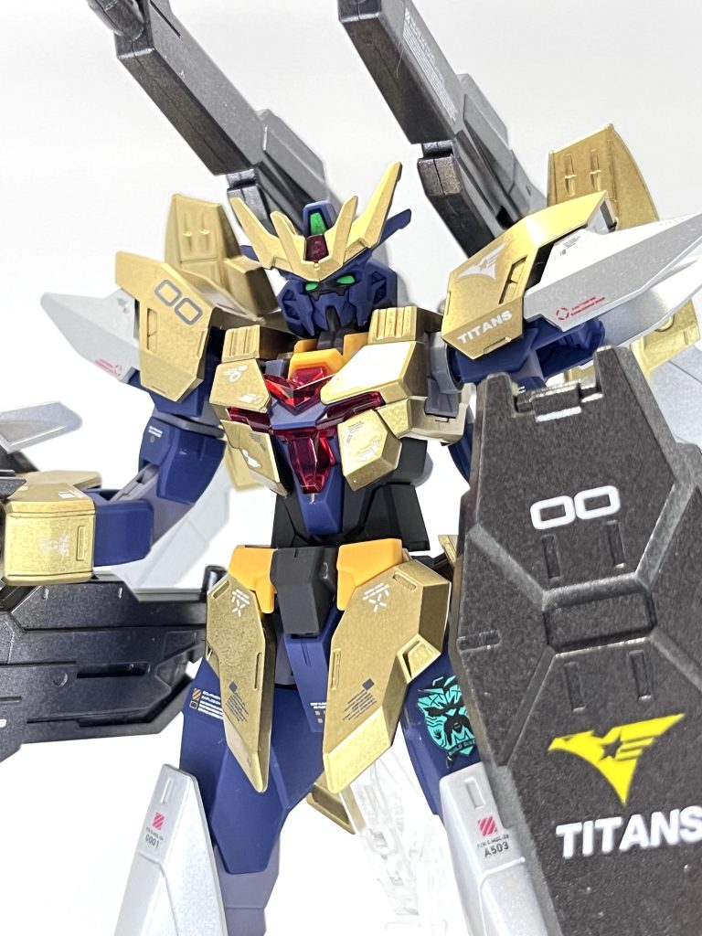 ティターンズカラーに金ピカも映えたんじゃないかと、自画自賛してます。