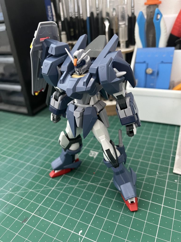 EG関節で稼働できるように脚以外はほぼ改修しました。