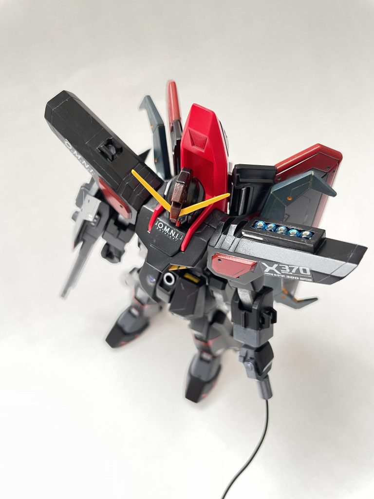 左肩上にミサイルポットらしきものを作ってみました。最後まで閲覧ありがとうございました。