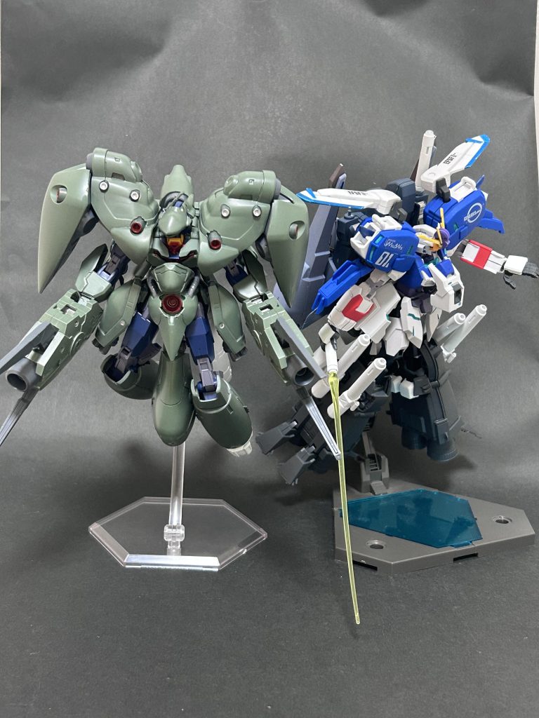 最後に、前回投稿したミラージュ Ex-Sガンダムとの一枚。