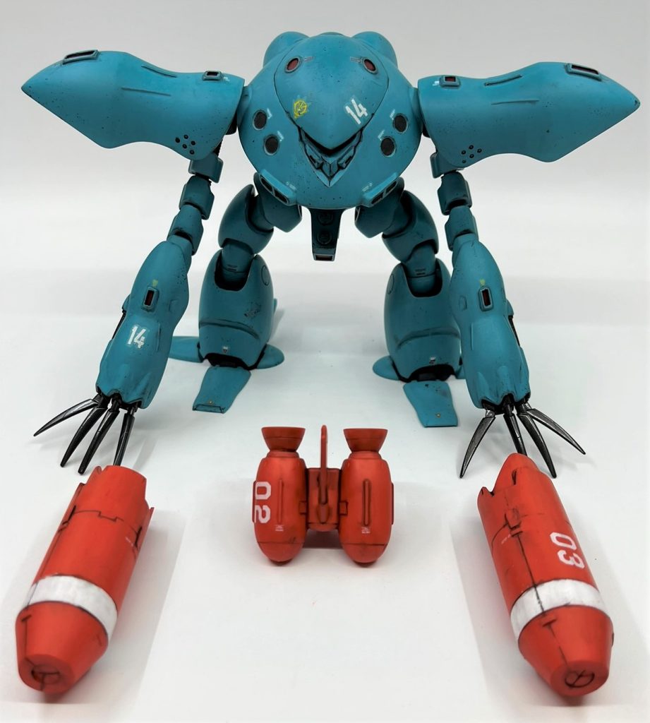 ハンドミサイルユニットカバーとジェットパックも付属しており、パーツ差し替えで水中航行形態も再現可能です。