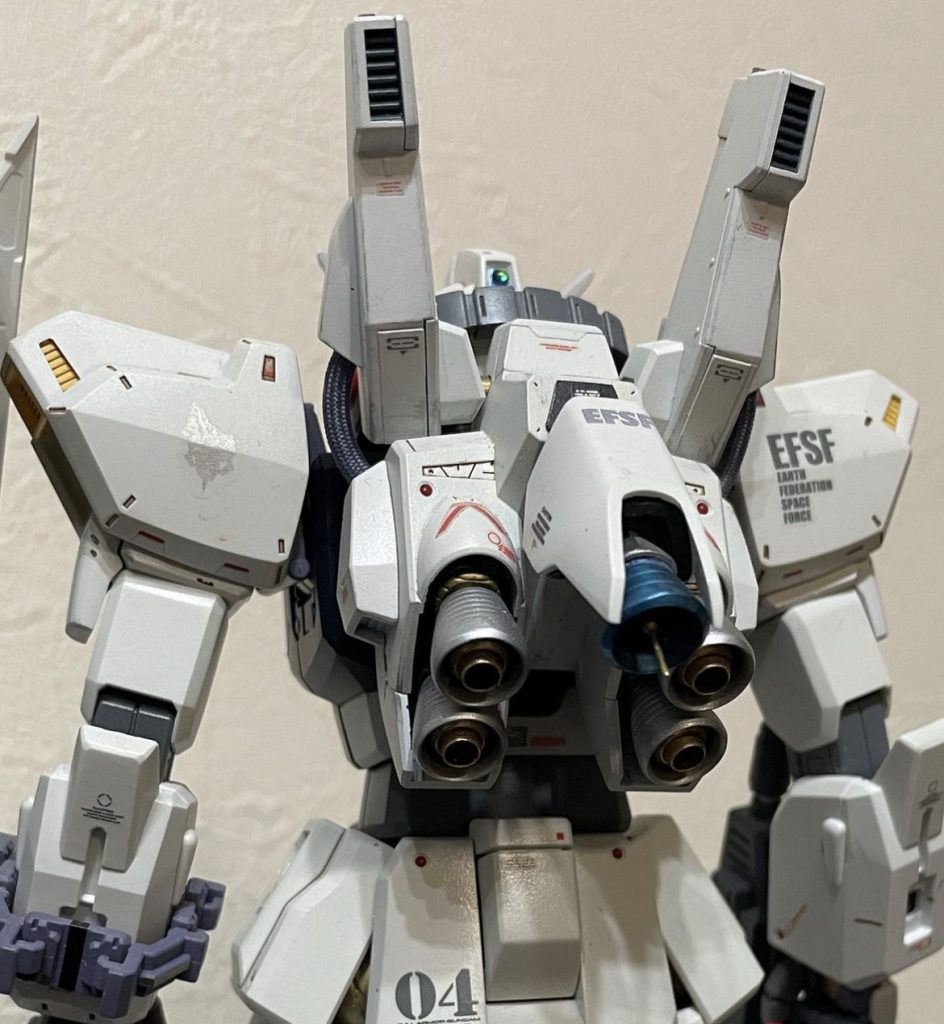 バックパックセンターに配置したフレキシブルバーニア、上下に可動します。😙