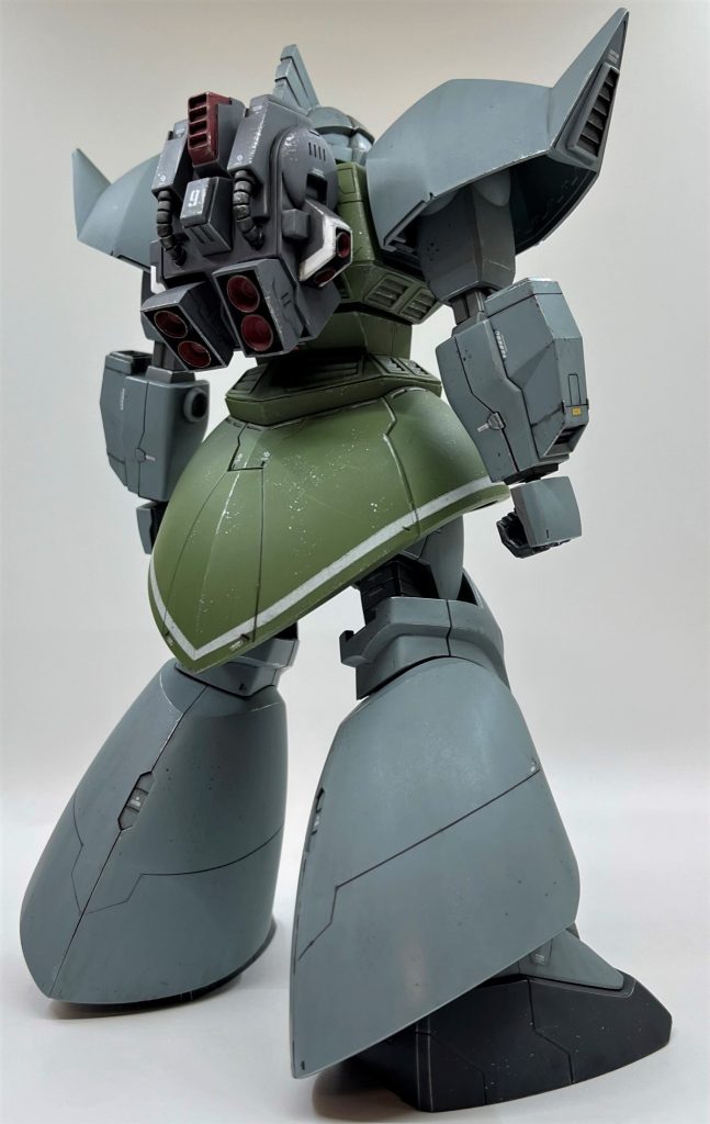 B型パックが付属するのは素直に嬉しいです。造形も素晴らしいの一言です。2.0の方ではようやく今度ジョニゲルとしてB型が発売しますね。ただプレバン＆人気機体なので、いつ適正価格で手に入るチャンスが巡ってくることやらです。