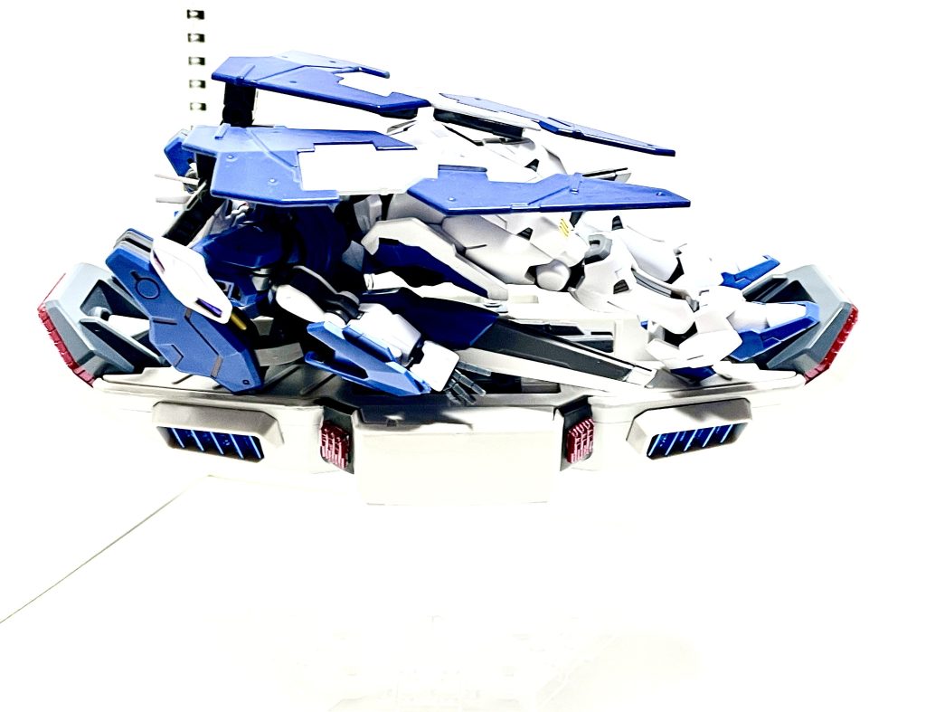 いずれ役目を終えた機体は、エリクトの存在確率を維持するための楔として、何処ともなく眠りに就くだろう。