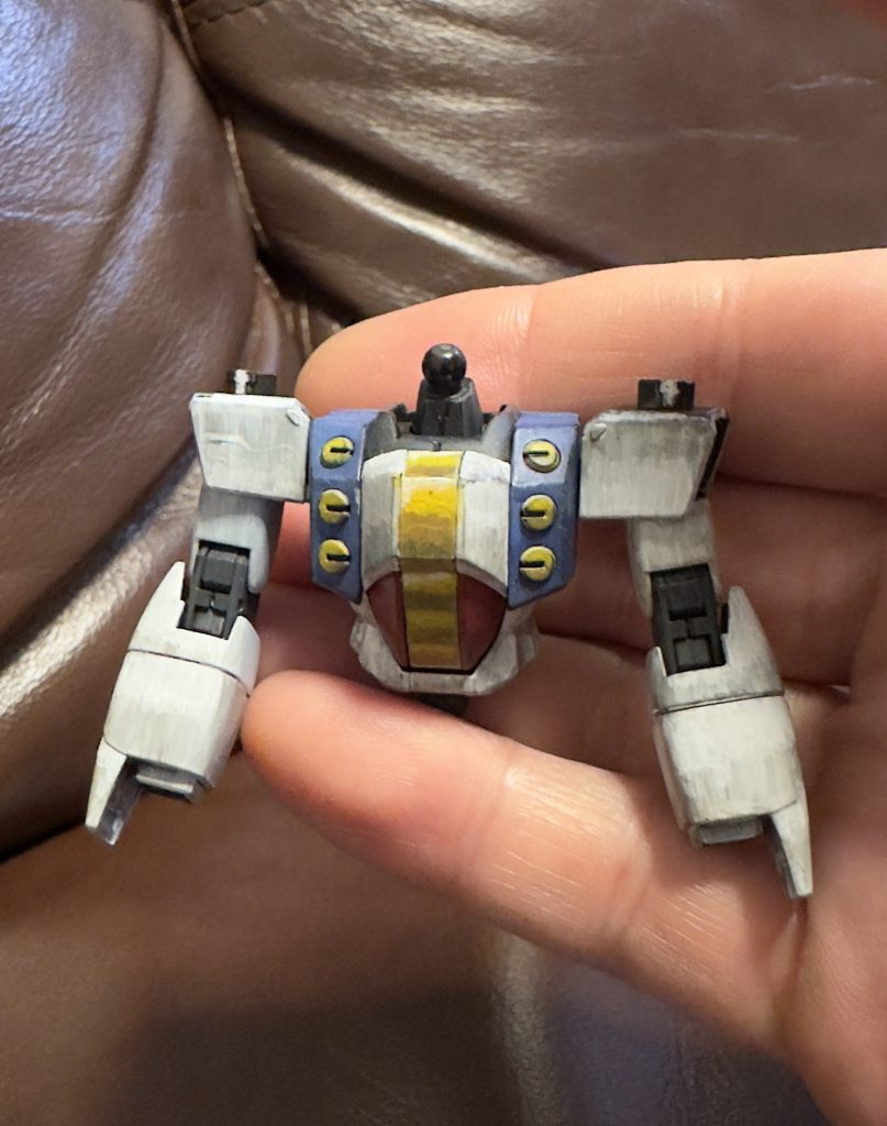 ドライブラシ気味に何度も塗り重ねて、多少は見られるようになったかな?と。まだまだ汚いですが💦最後までご覧いただきありがとうございました。