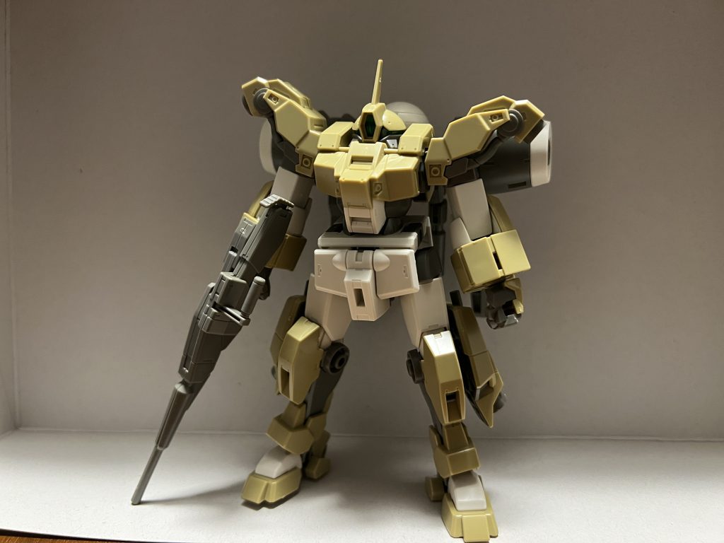 発売日の翌日に到着しました取り急ぎパチ組みしました