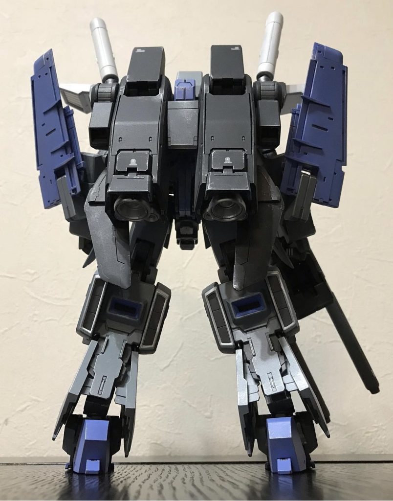 バックパックがデカいなあ。😵