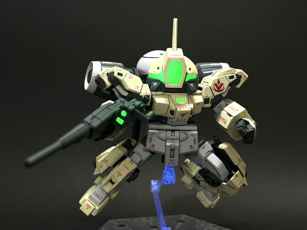 パッケージに近いポージングですバオリパックのキャノンはバオリパックの頭部も大型化した為正面に向きませんw