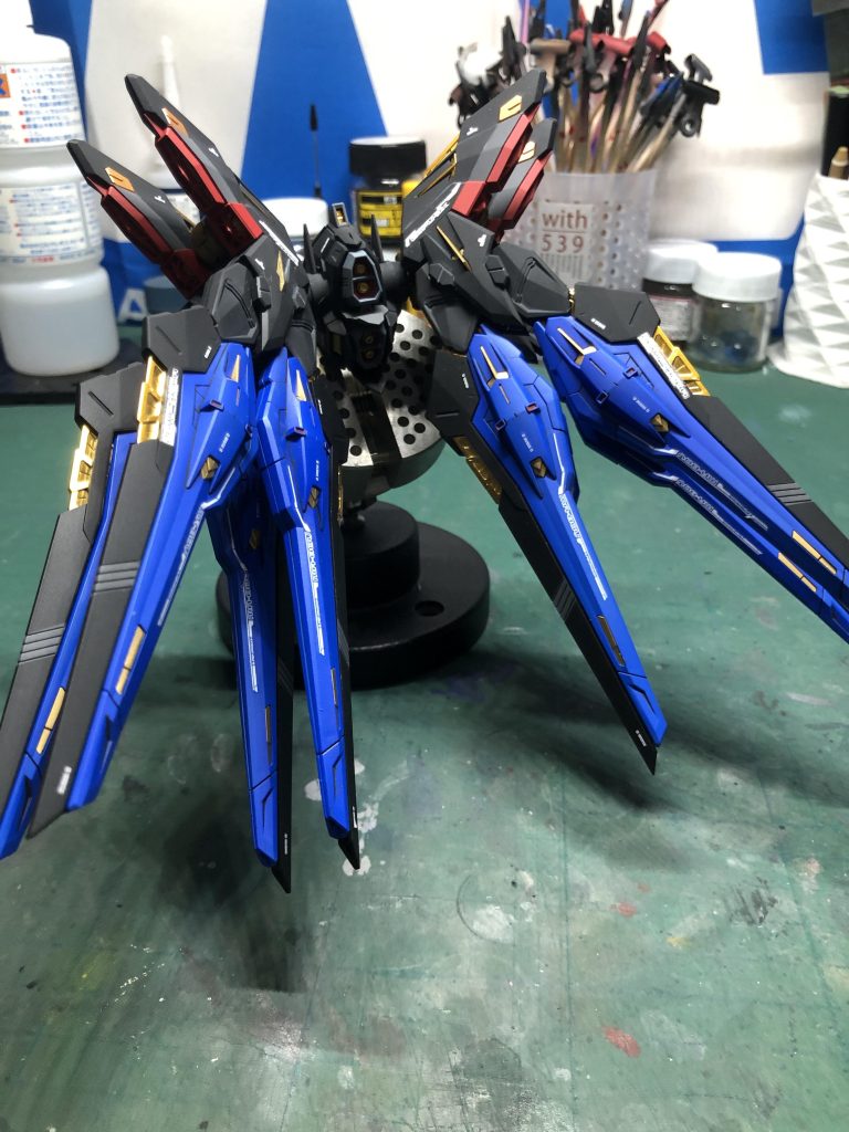 バックパック ドラグーンの塗装ドラグーンの塗装にに使ったコバルトブルーが綺麗に塗れました。