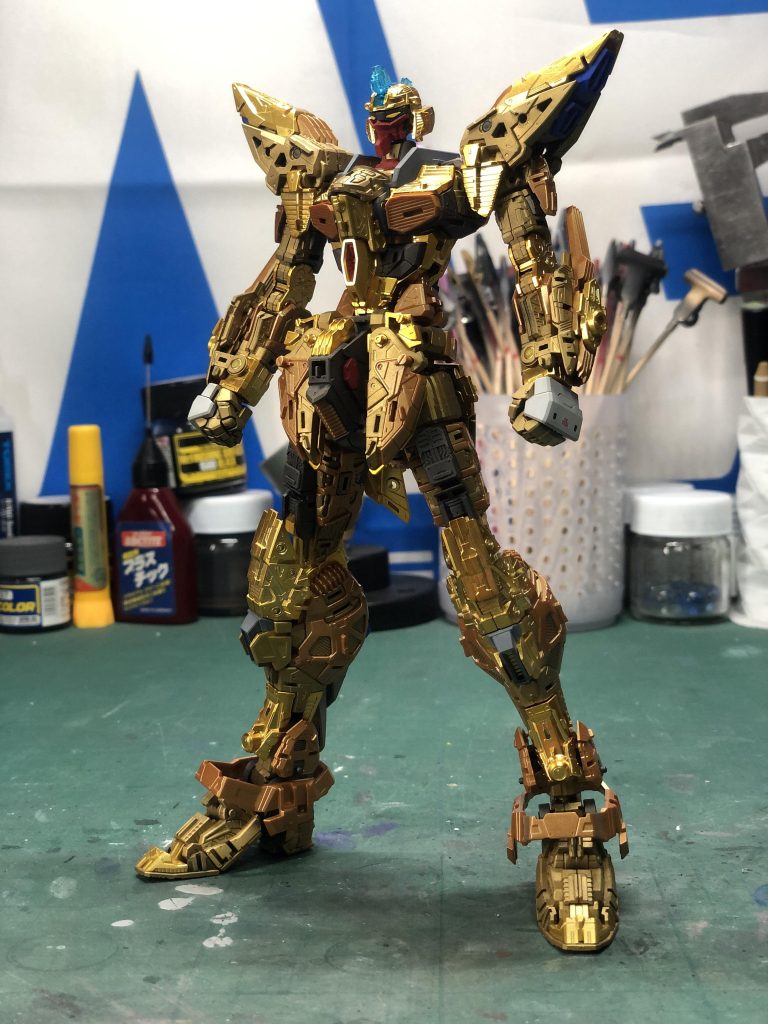 インナーフレームの塗装メッキパーツは無塗装にしています。