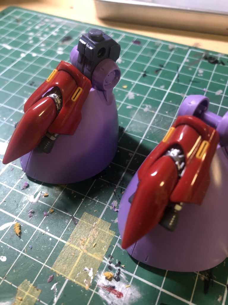 足にはシナンジュのパーツを移植あからさまな合わせ目隠しです笑