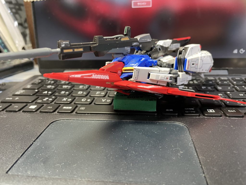 RG Zガンダム完成–2枚目/制作者：エグ・ヤン