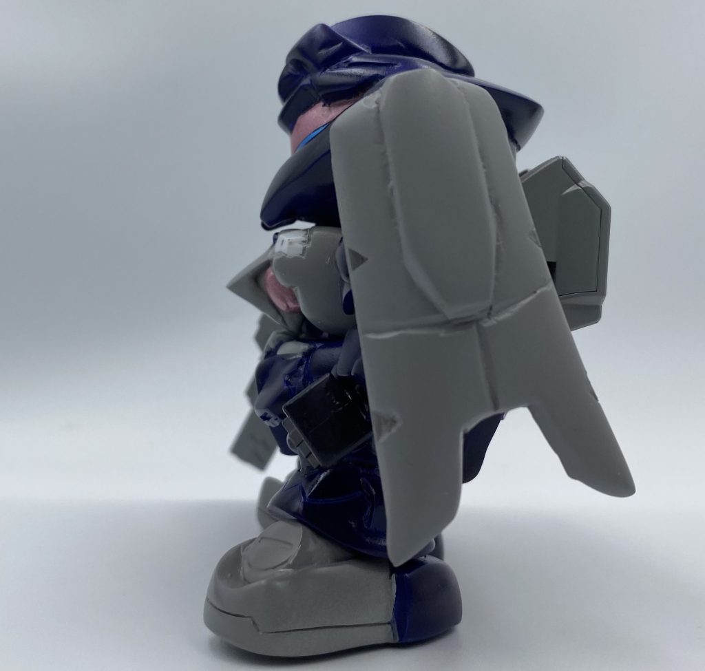 側面。シールドもプラ板とパテで作ってます。今回、初のネオジム使ってシールド着けてます。