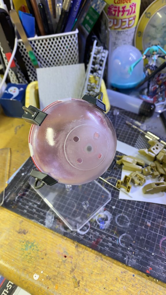 移動用ポッド？はガチャガチャのカプセルを元に製作。 