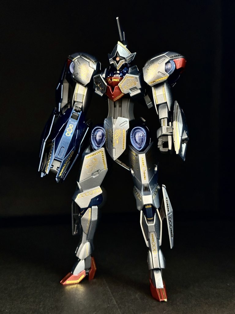 塗装に使用した色は、GXアイスシルバー、GXメタルダークブルー、ピュアーメタリックレッド(タミヤ)、メカサフ・スーパーヘヴィなどです。