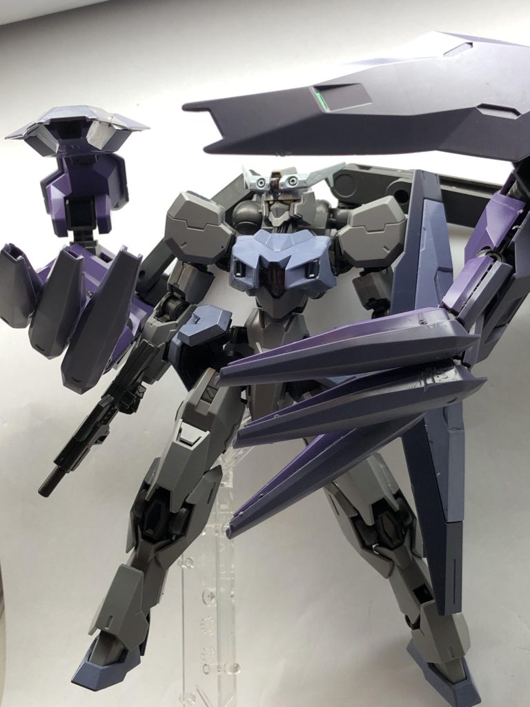 ジャイオーンのバックバックを装備させるとガンビットぽさが減ってしまう気がしたので、元の装備のままの方が個人的には合っているかなと思いました。