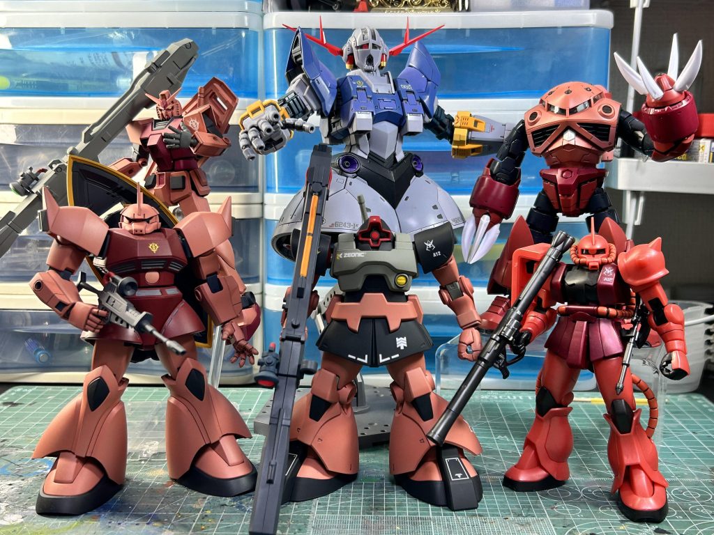 叶った夢とはこれです！一年戦争系シャア専用機のコンプリート！何年掛かったかもう忘れましたが，感無量です(；ω；)大満足👍