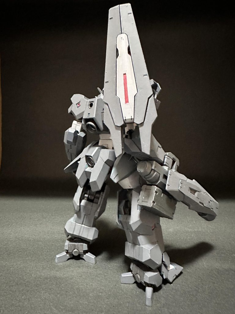 ディランザとは違った感じのたくましさがありますね。