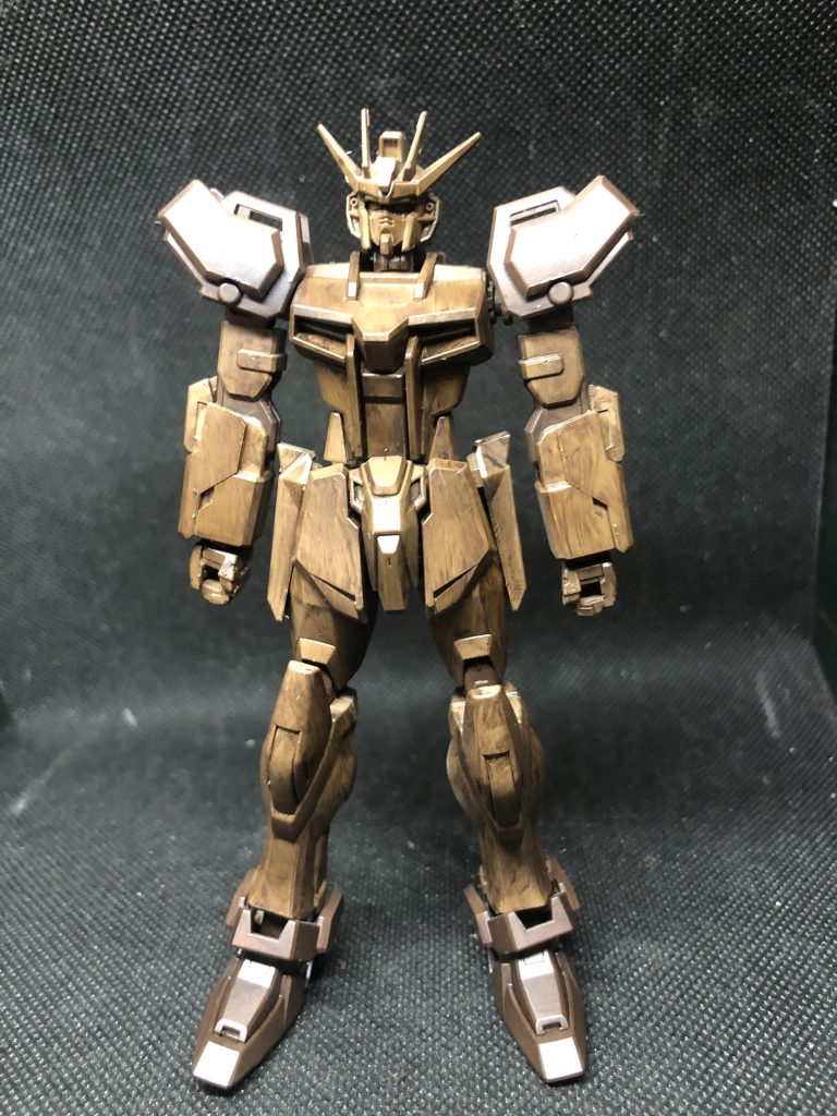 木目ストライクガンダム–2枚目/制作者：ジジさん