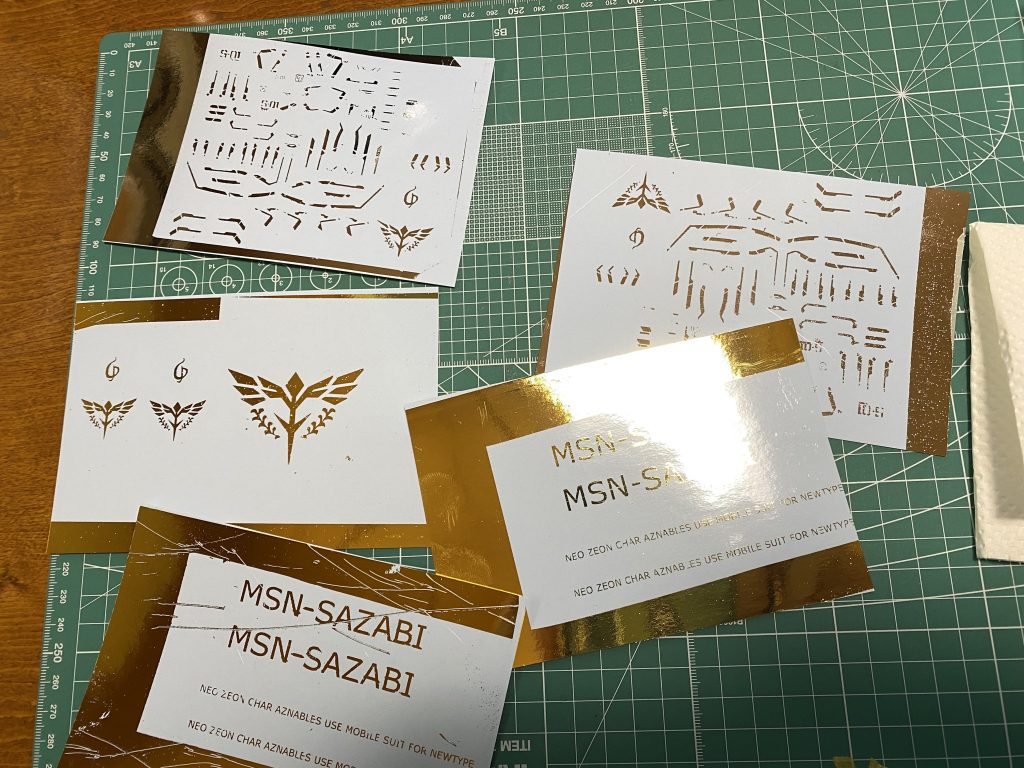 作成したデカールです。細かいエンブレムなどは上手くいかず。諦めました。