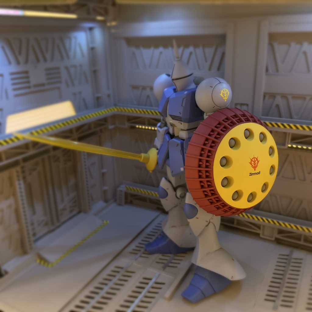 俯瞰から特徴的なシールドも良く再現されています。