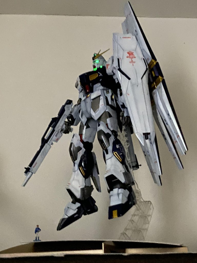 珍しくLED電飾にも手を伸ばしてみました!明日にはきっと🔋電池切れで消えてることでしょう〜