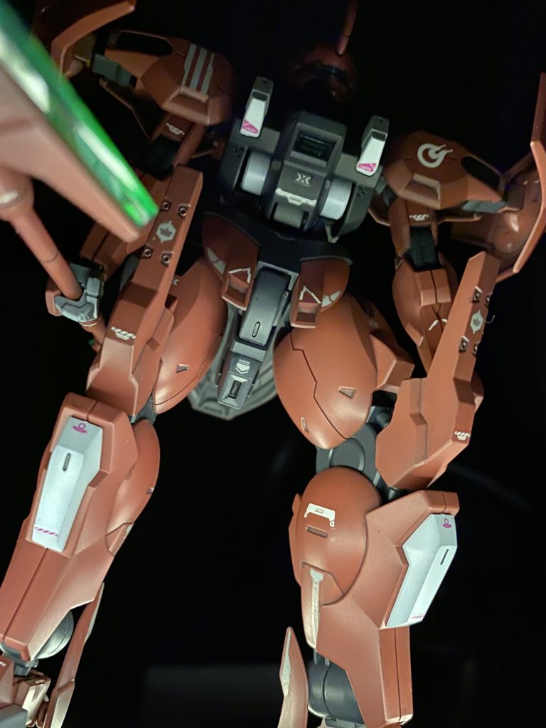 下から照明当てるとカッコ良くね?に気づき撮ってみたの図 これフルメカで出したら売れるんじゃマイカ?っと独り言を言いながら納めたダリルバルデでした〜