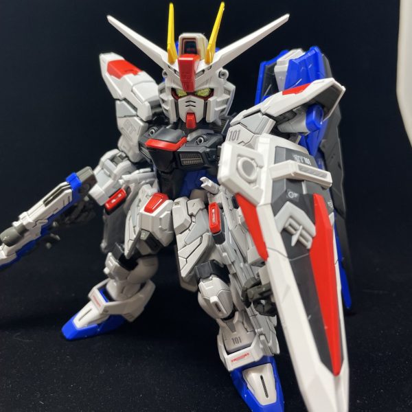 MGSD フリーダムガンダム　墨入れ