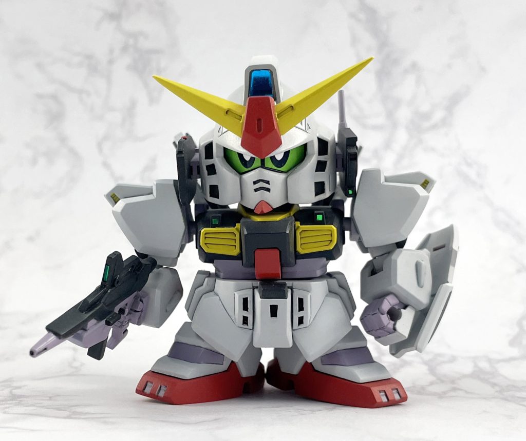 途中メットが割れたりいろいろトラブルがありましたが何とか完成まで漕ぎつけられて一安心です。ティターンズ版も作りたくなってきたんですがこの顔の加工をもう一回かー・・・まずはGディフェンサー作ってあげてからですかね~