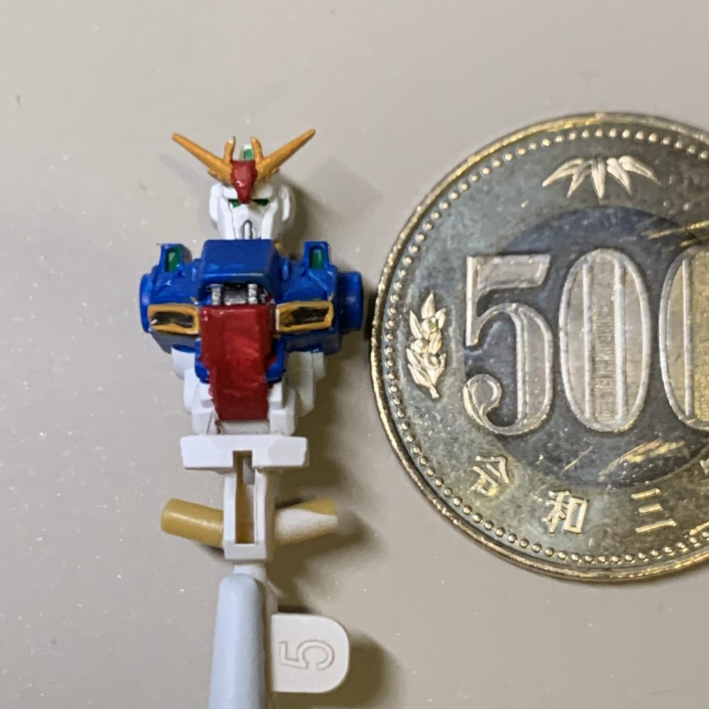 製作ストーリーにも載せましたが、頭部と胸部です。かなり頑張りました。